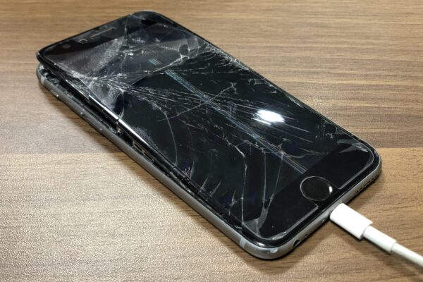 iphone6修理前の写真