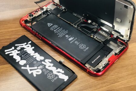 リペガレ通信【iphoneXR バッテリー交換】